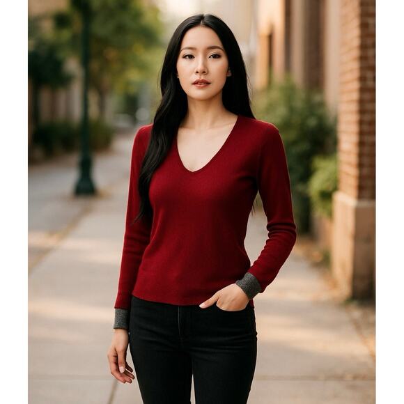 Zadig & Voltaire Red Gray 100% Cashmere Scoop V-Neck Pullover Sweater Size Small - Picture 1 of 8